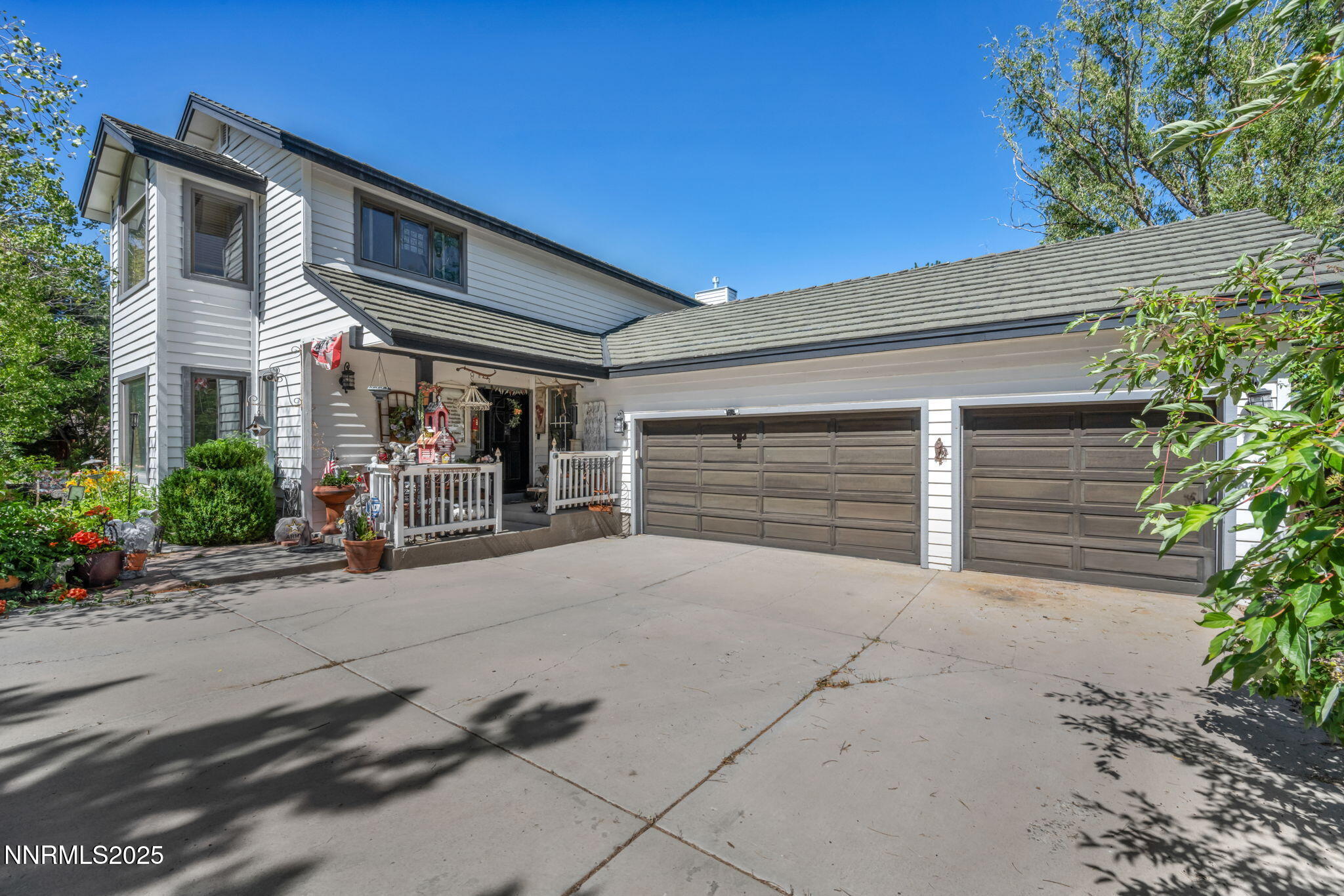 1-web-or-mls-14310-mt-snow-dr