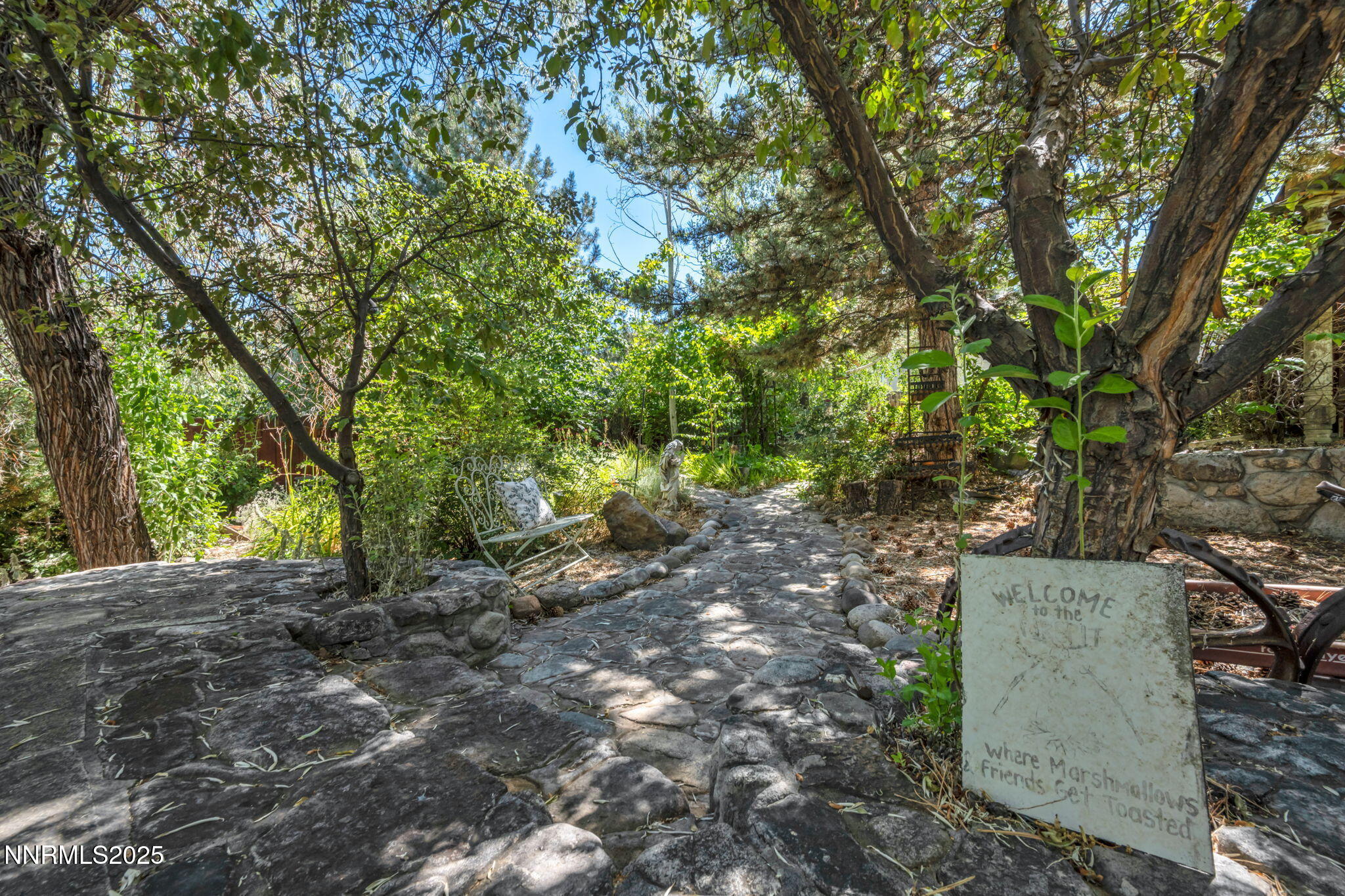 30-web-or-mls-14310-mt-snow-dr