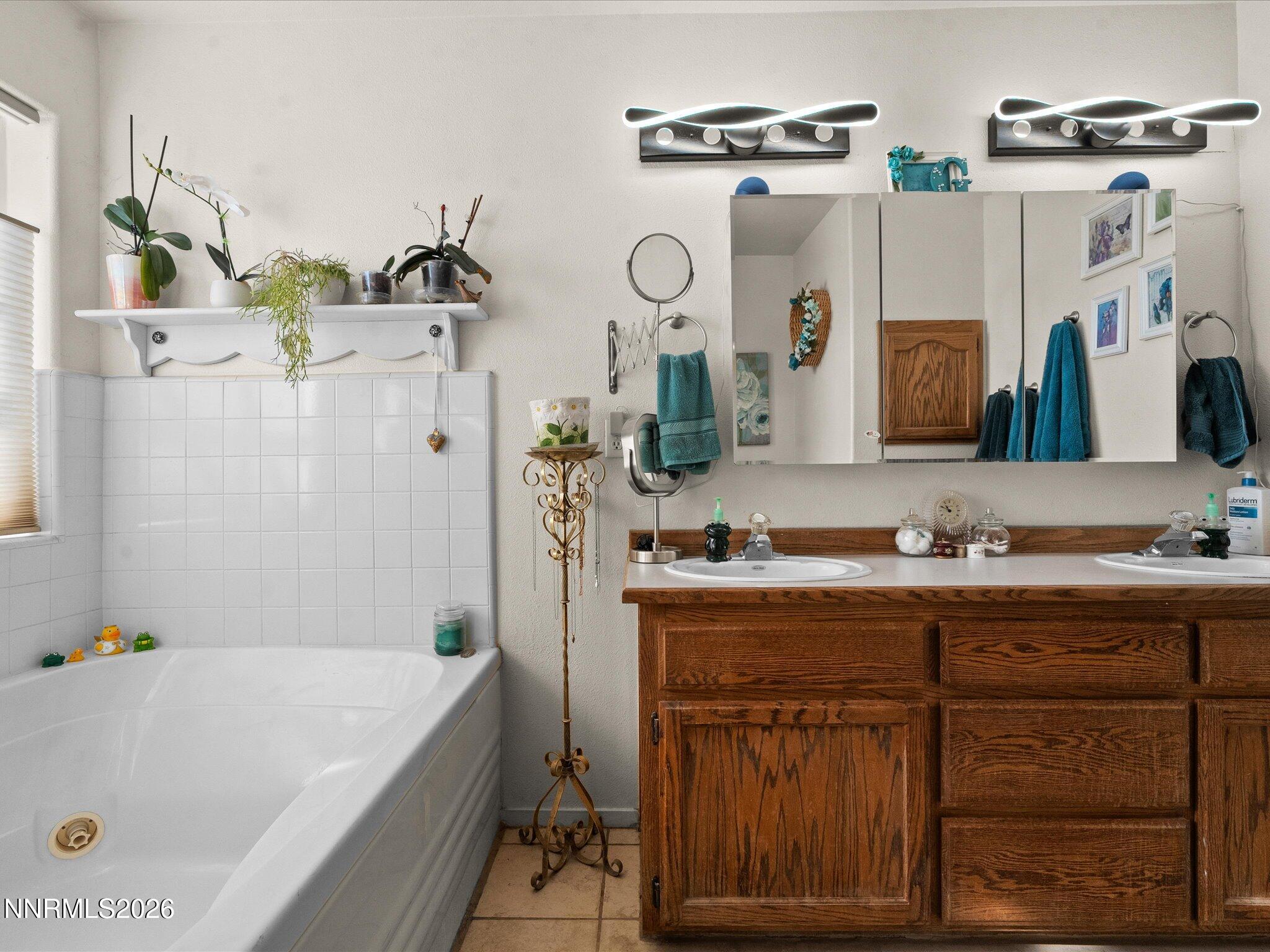 25-900 Madison Creek Dr-124