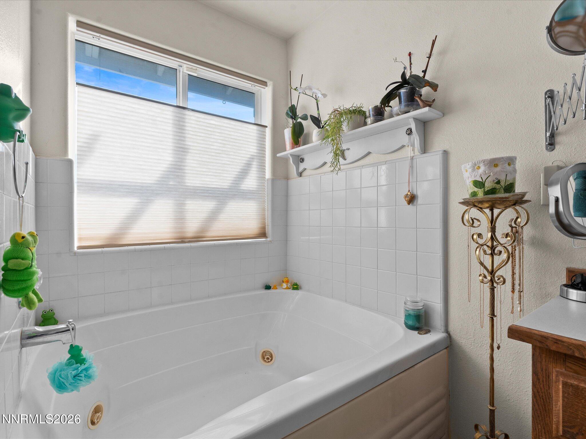 27-900 Madison Creek Dr-126