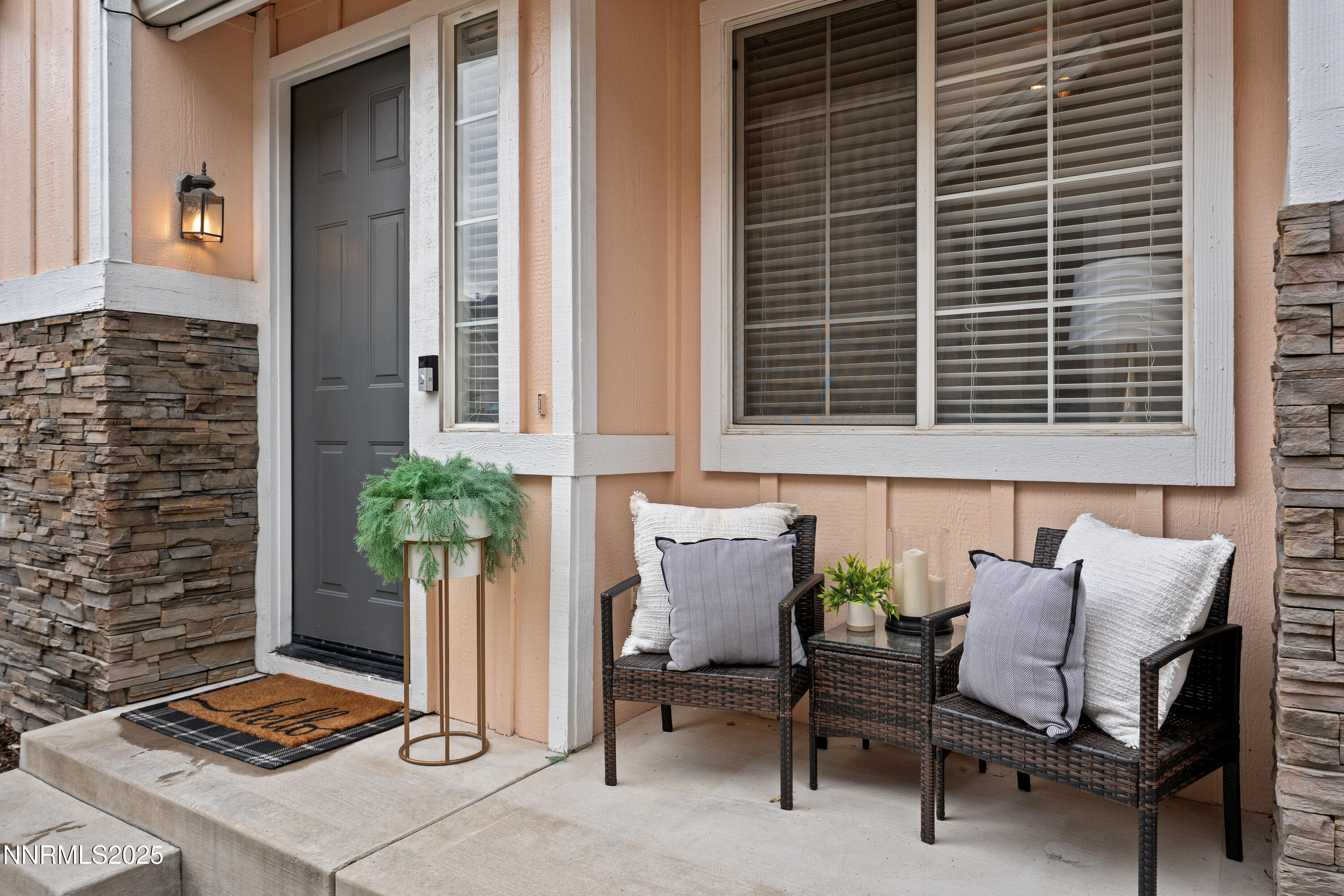 04-3518 Herons Circle Reno NV 89502 (5 o