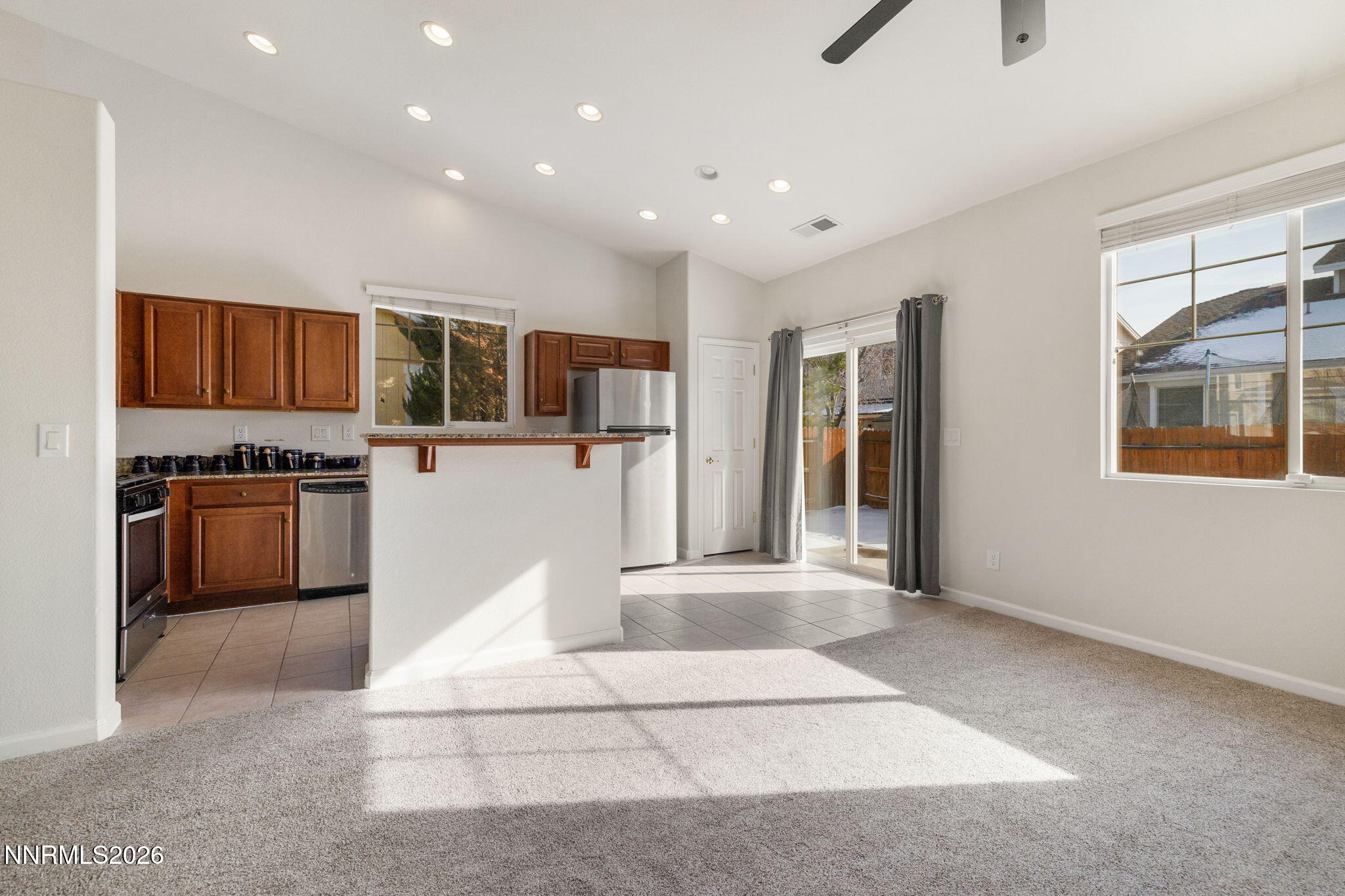 5-web-or-mls-8936 Finnsech Dr-6