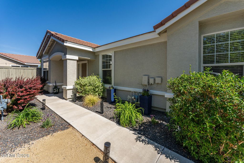 Photo of 10411 Chadwell Drive, Reno, NV 89521 (MLS # 260006312)