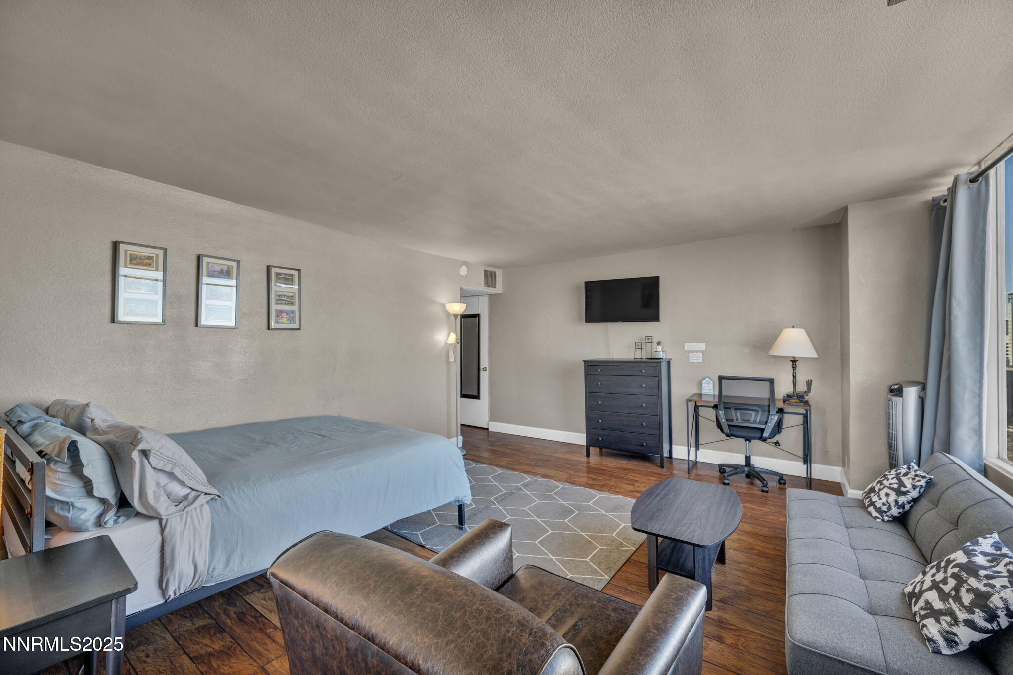 24-web-or-mls-280-island-ave-1406