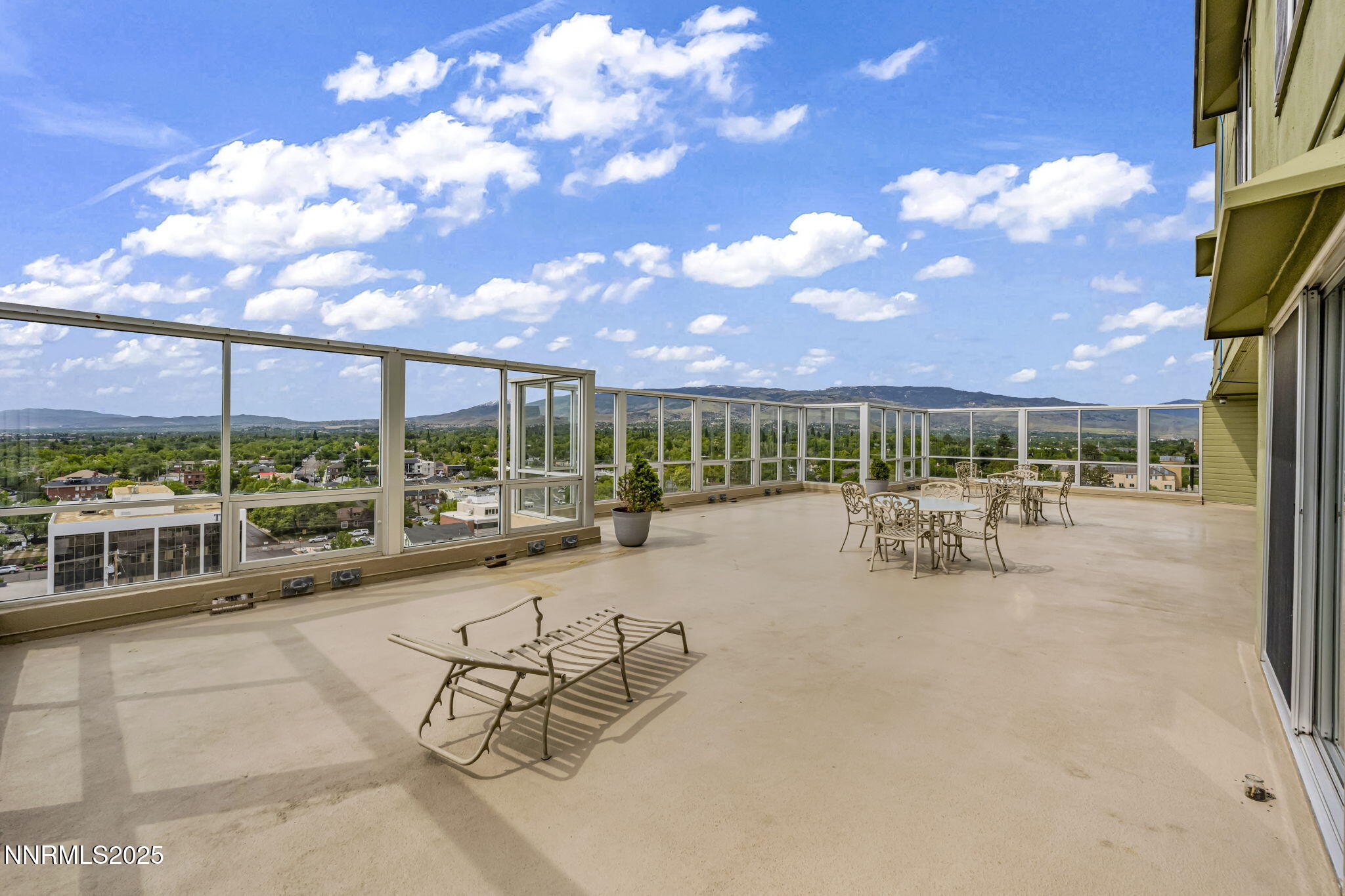 3-web-or-mls-280-island-ave-1406