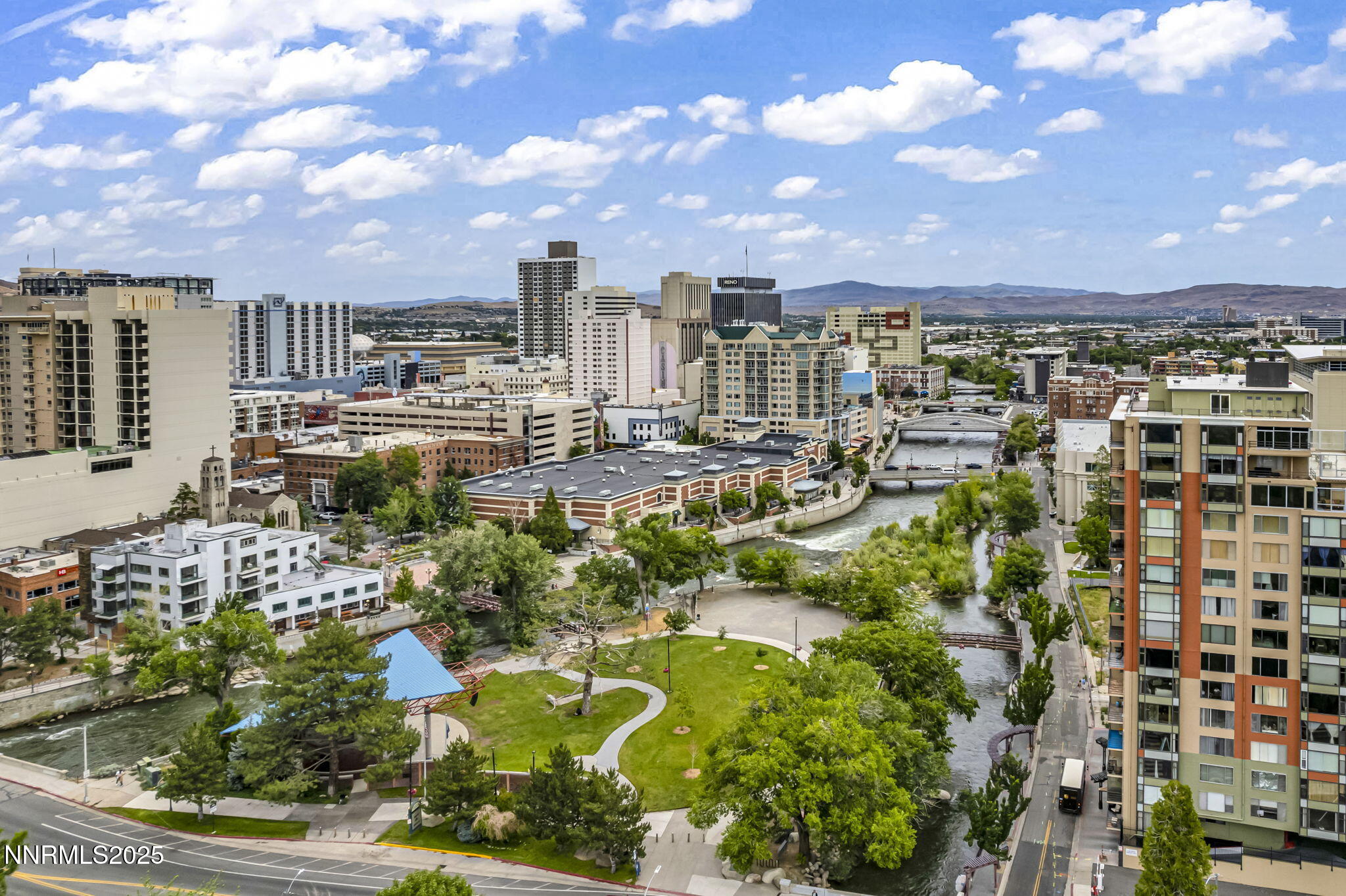 4-web-or-mls-280-island-ave-1406