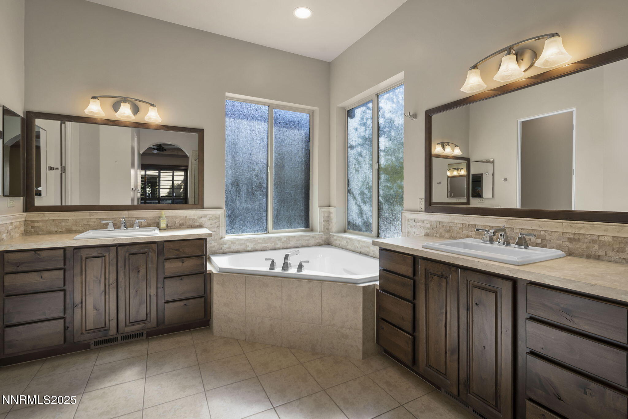 18-web-or-mls-_DSC0807