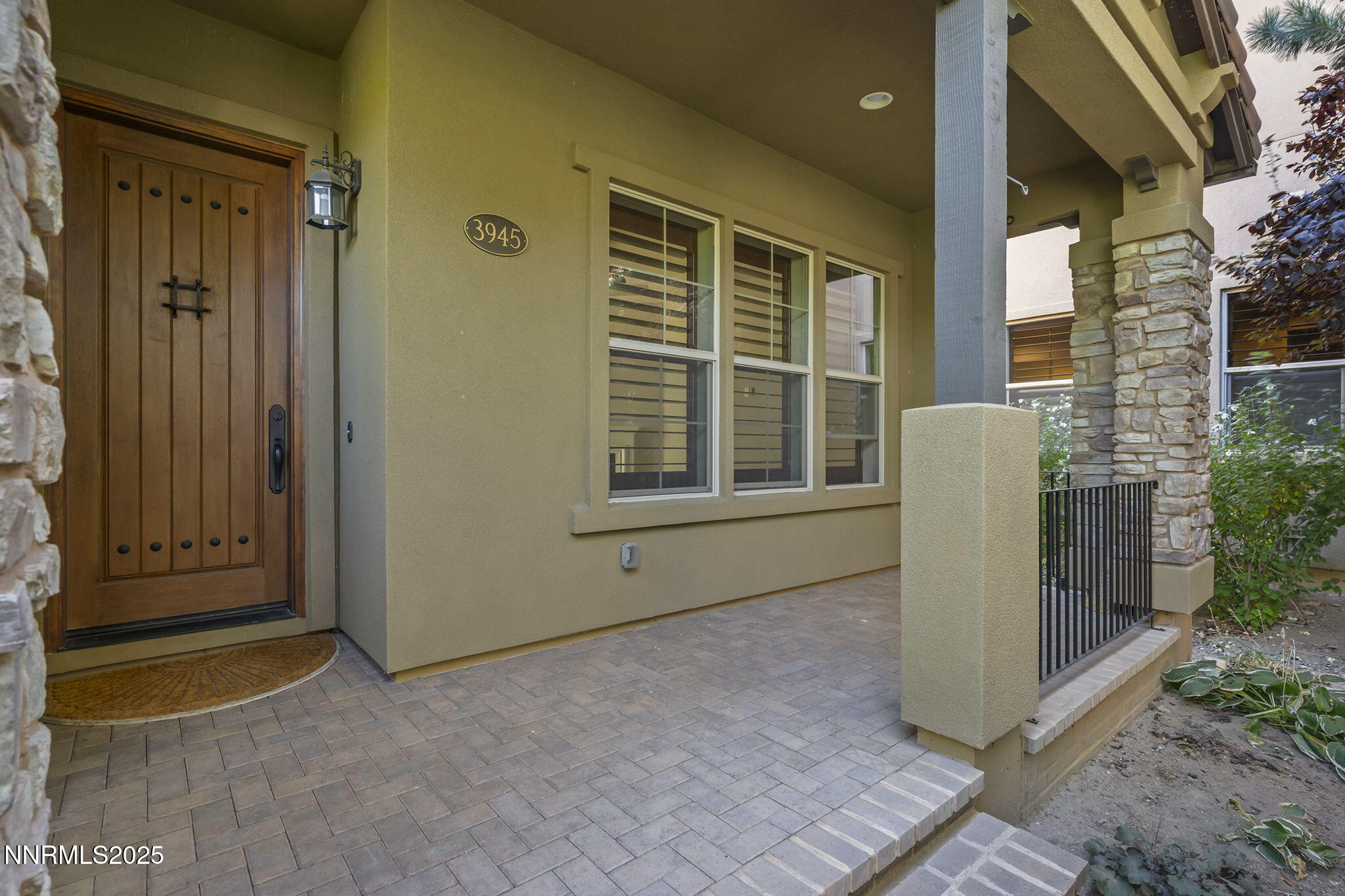 5-web-or-mls-_DSC0831