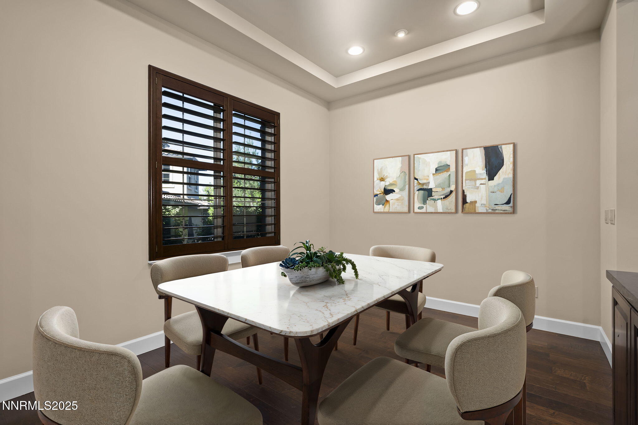 13-web-or-mls-3845_San_Donato_Loop_Dinin