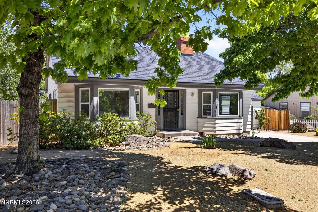 Photo of 17 Sunnyside Drive, Reno, NV 89503 (MLS # 260006380)