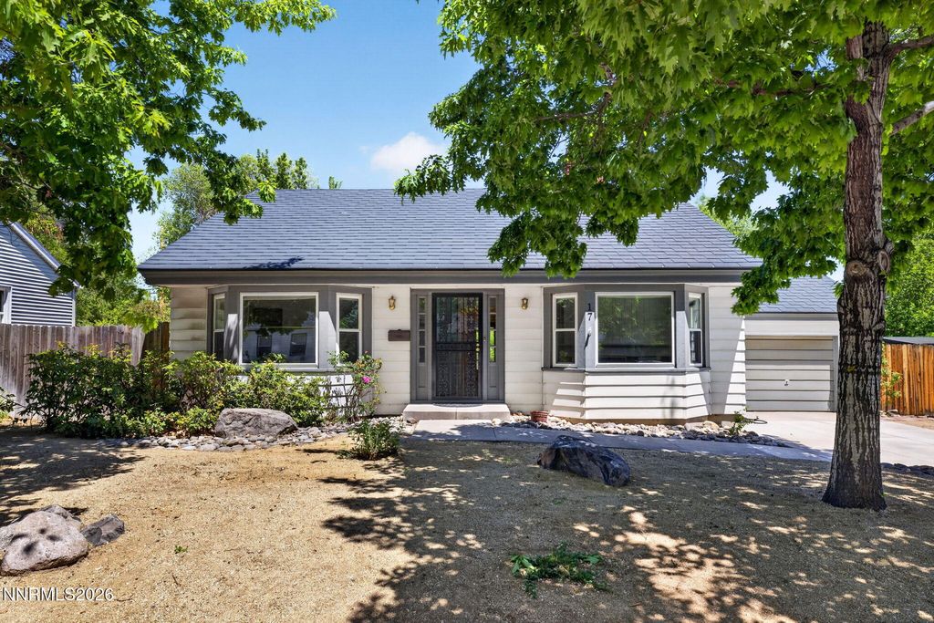 Photo of 17 Sunnyside Drive, Reno, NV 89503 (MLS # 260006380)