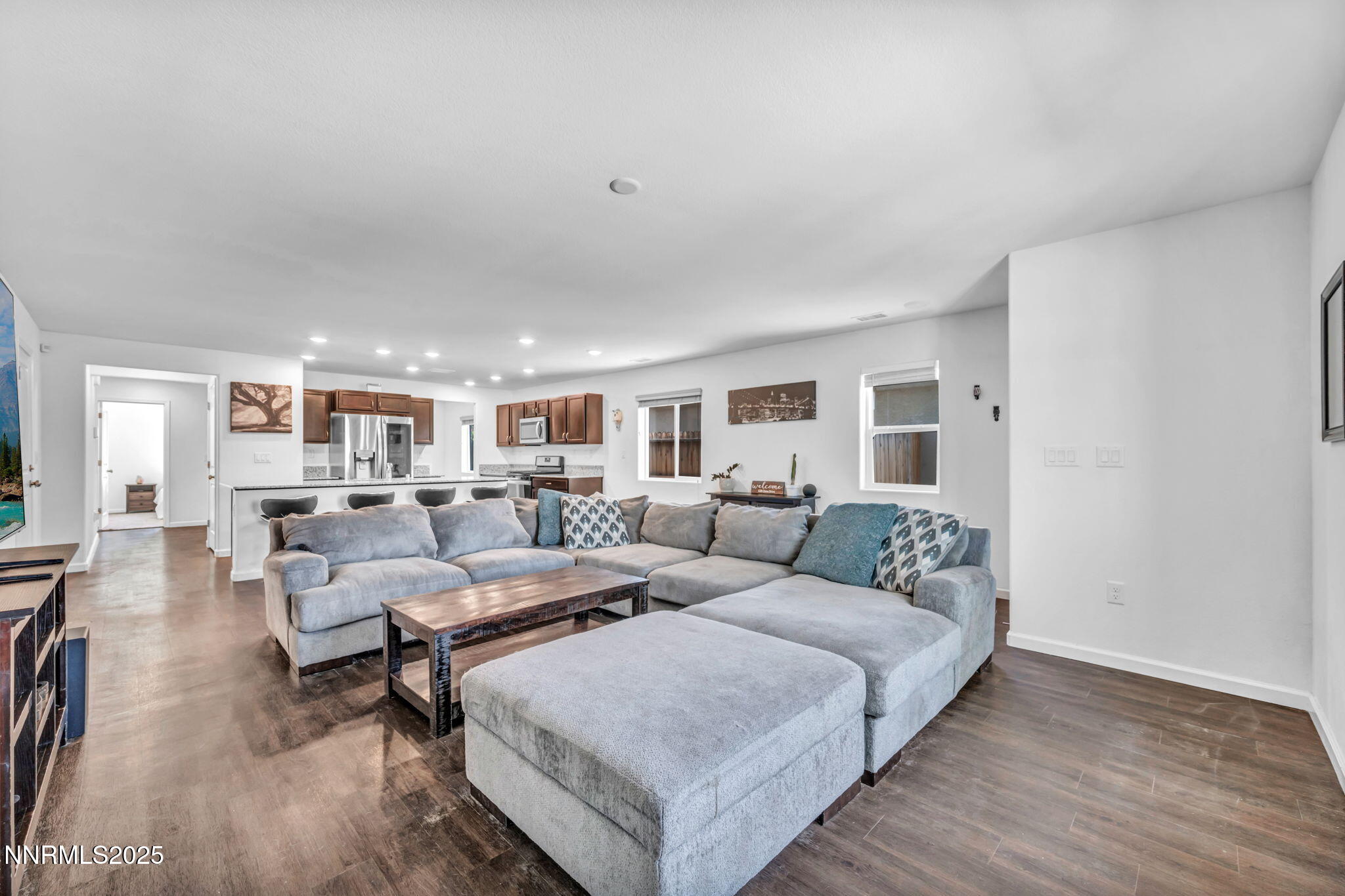 35-web-or-mls-638-osino-dr