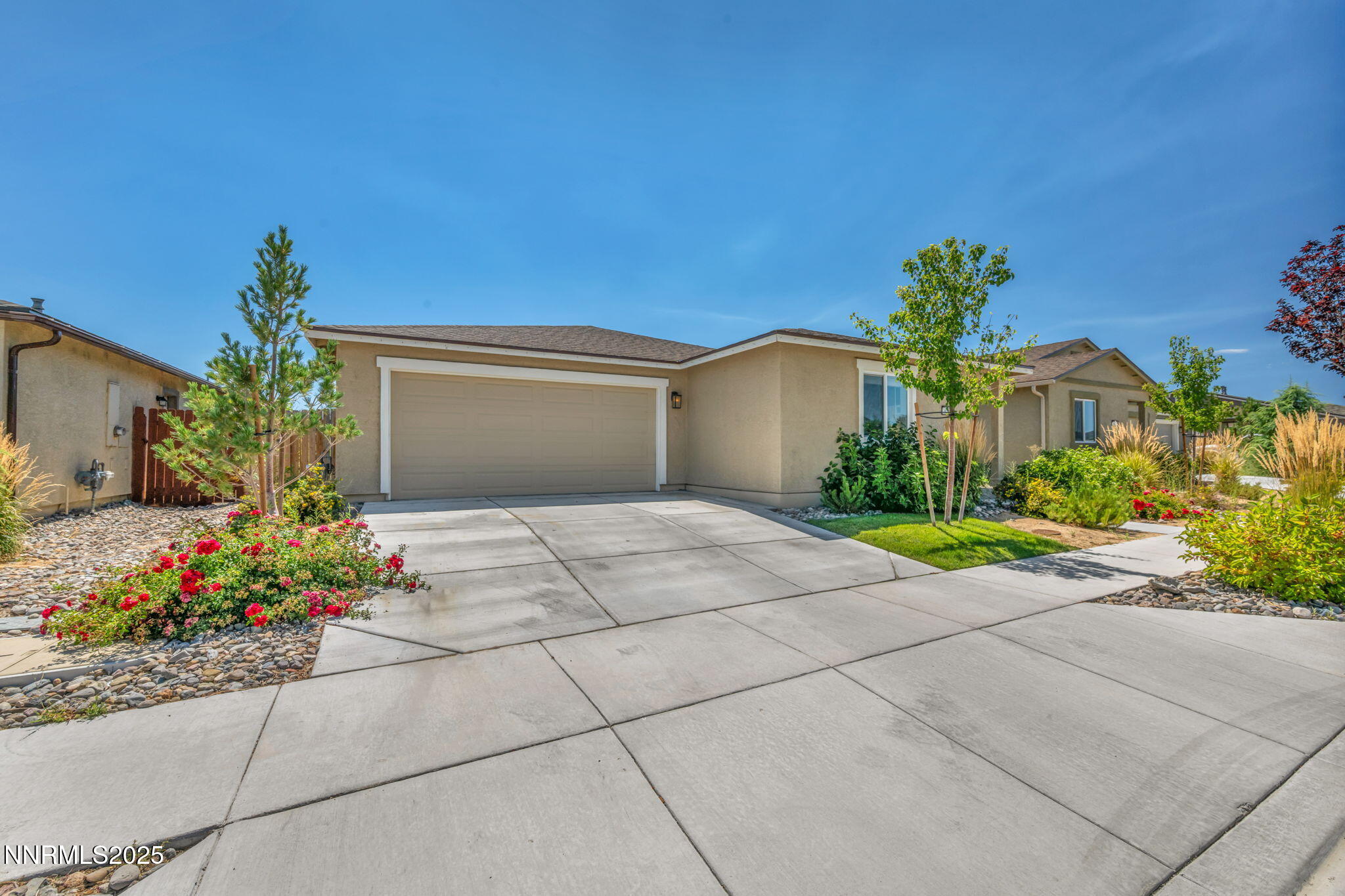 5-web-or-mls-638-osino-dr