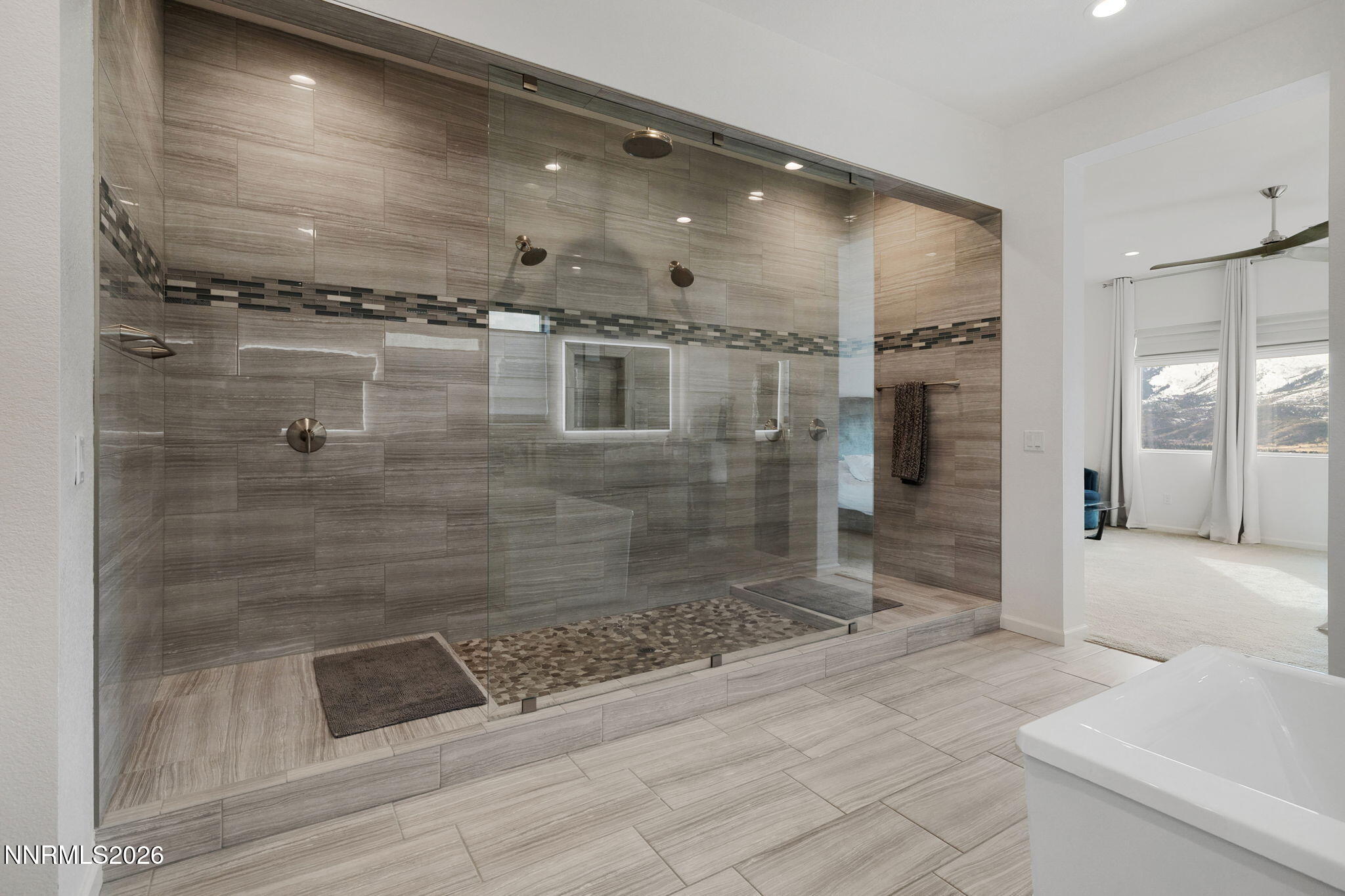 44-web-or-mls-2237 Cold Creek Trail-29