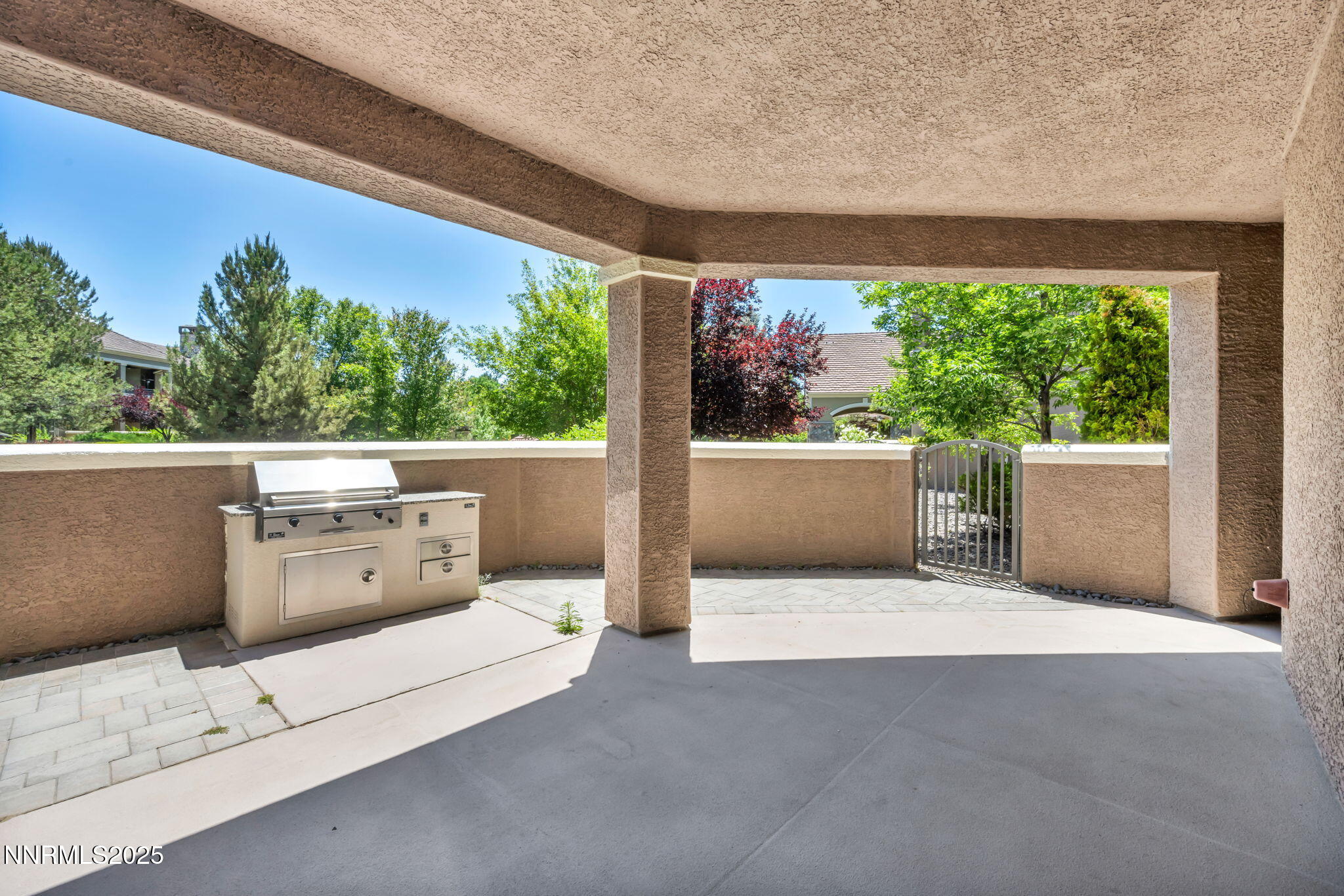 36-web-or-mls-2900-wilbur-may-pkwy-2801