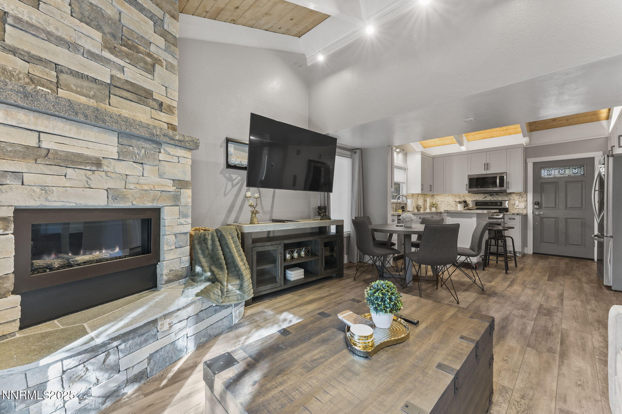 18-web-or-mls-810 Alder Ave Unit 71 Incl