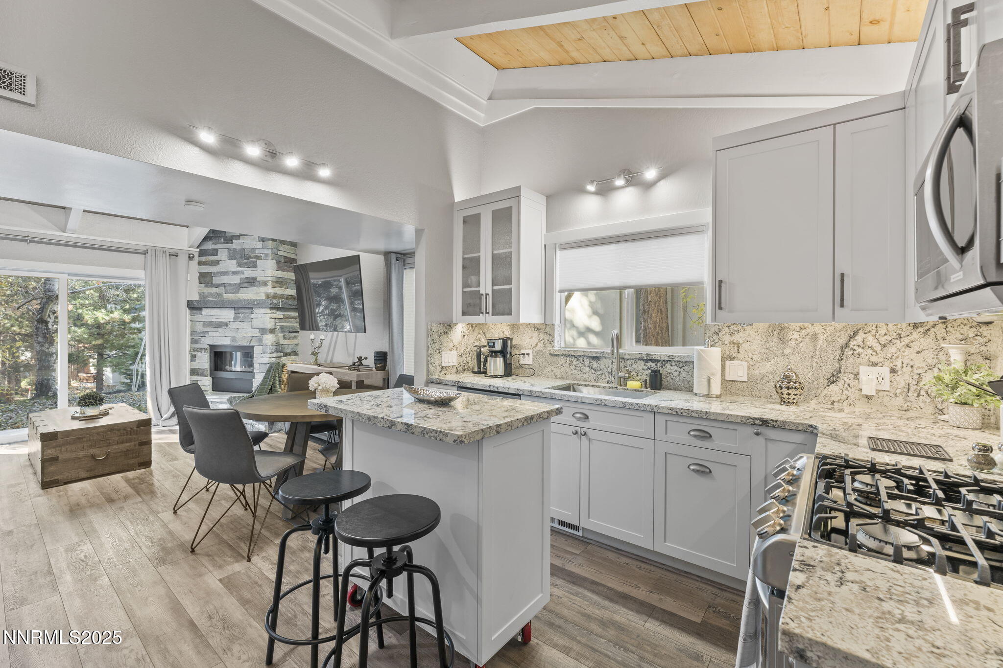 6-web-or-mls-810 Alder Ave Unit 71 Incli