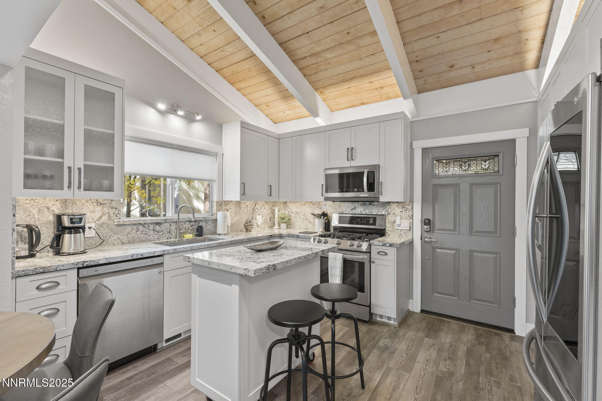 7-web-or-mls-810 Alder Ave Unit 71 Incli