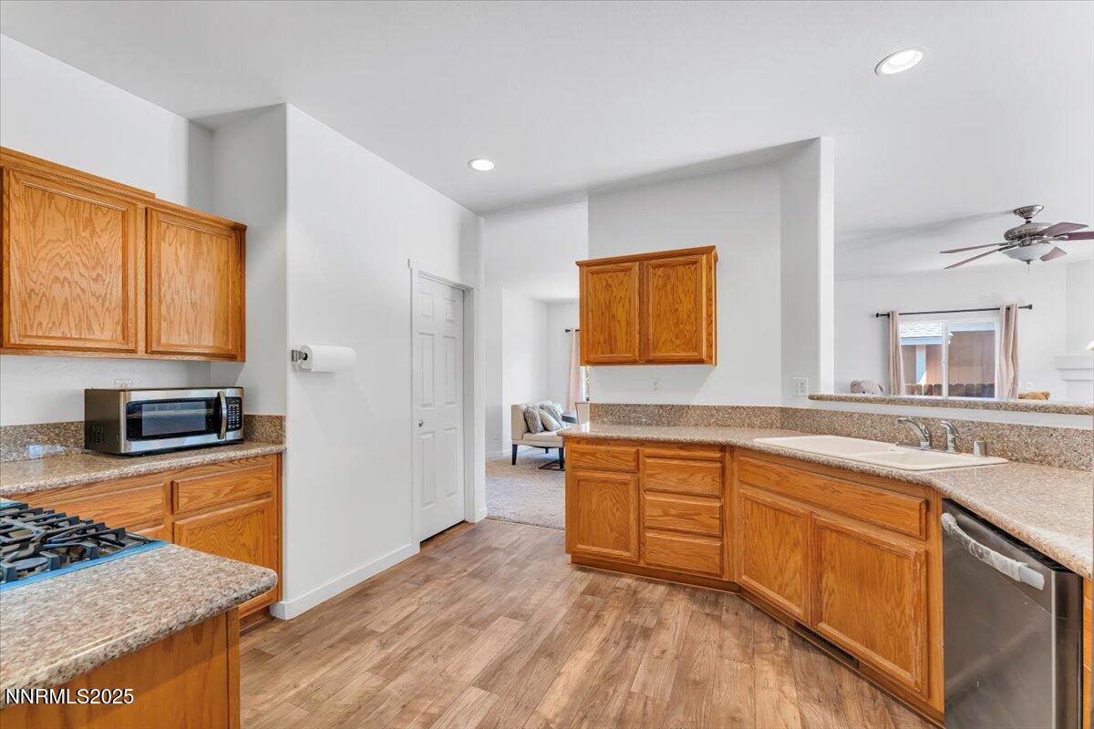 16-465 Jennys Ln Fernley NV 89408 (16 of