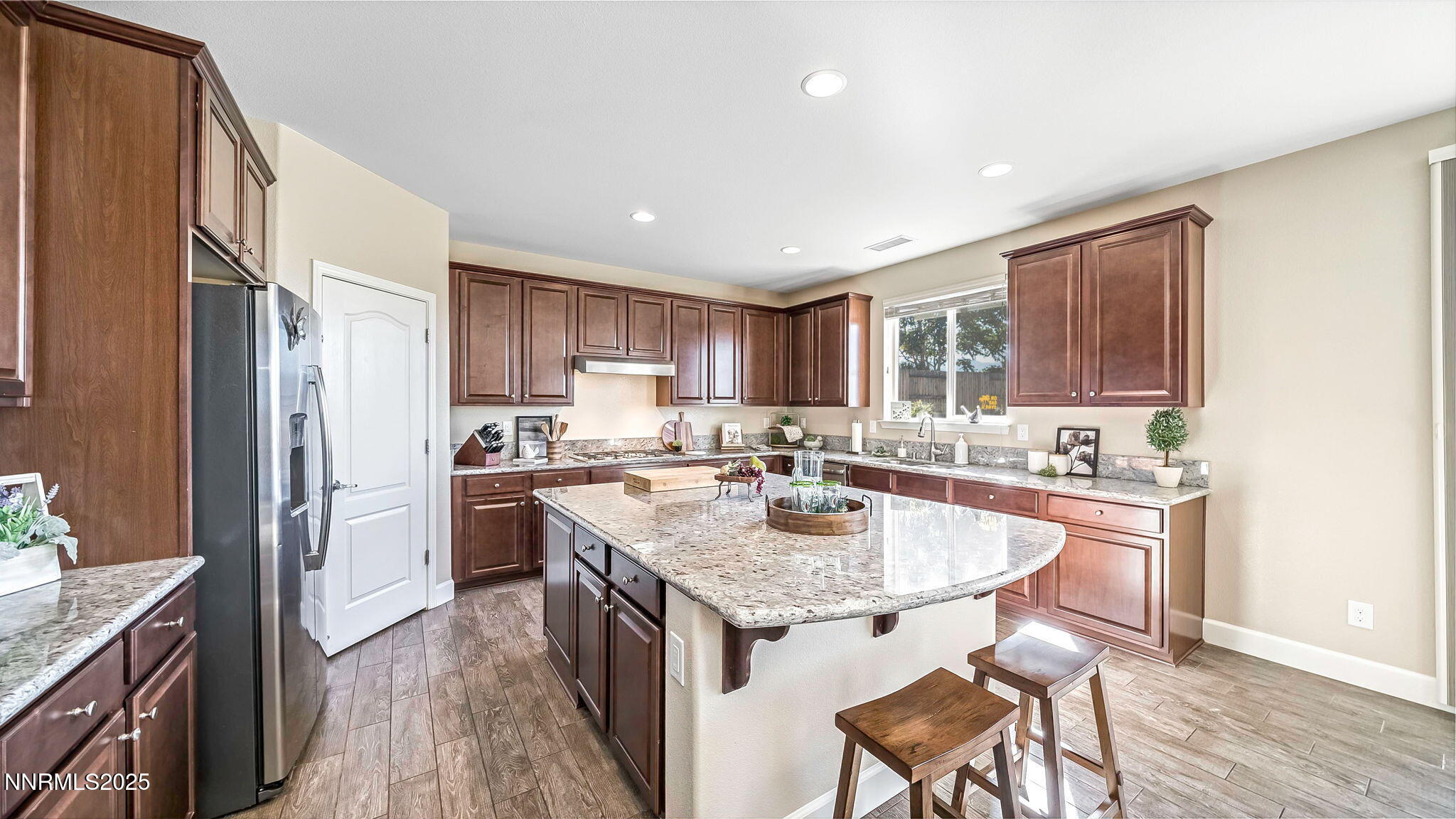 52-DSC08477_78_79_81-Edit