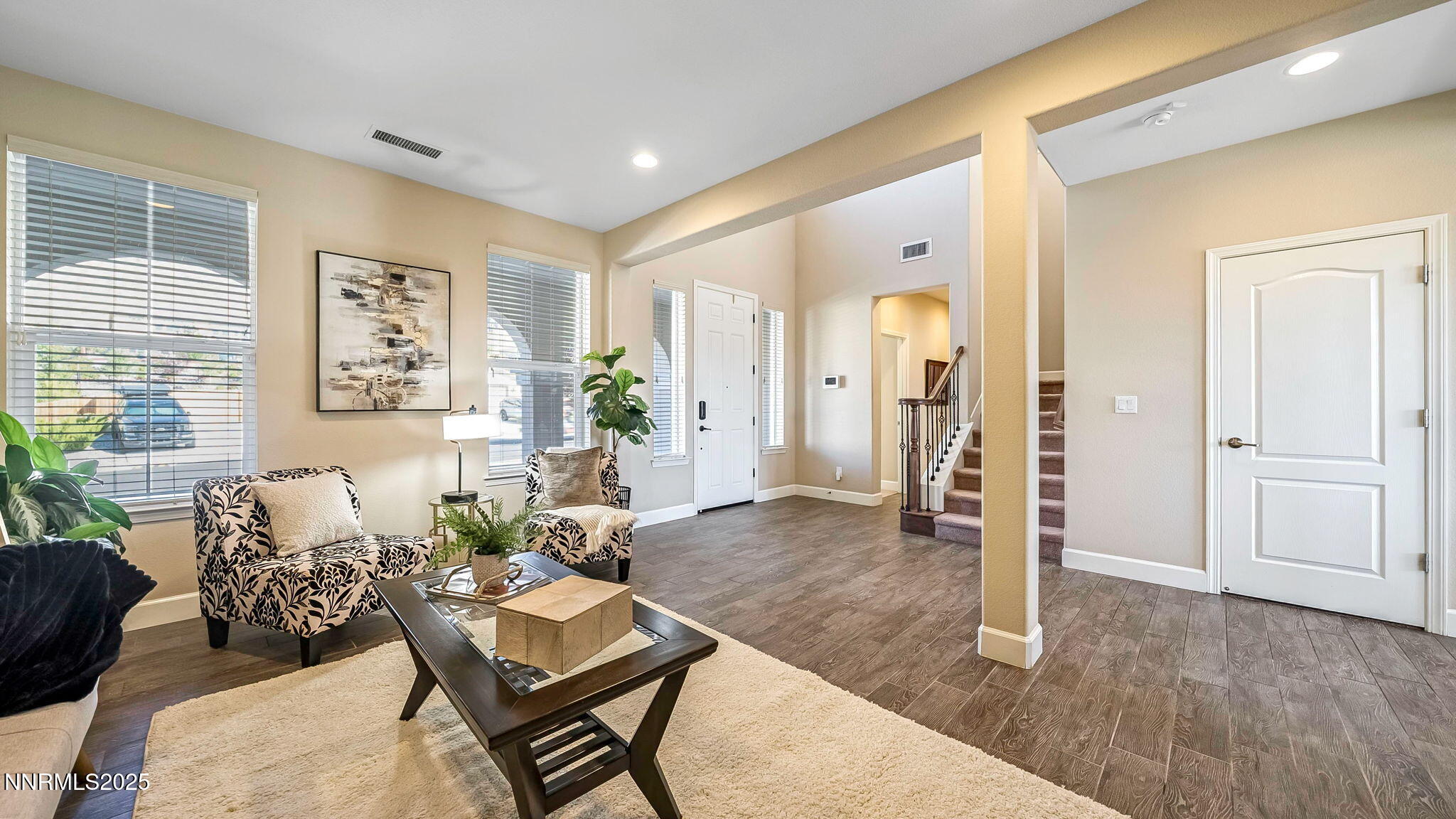 20-DSC08242_3_4_6-Edit