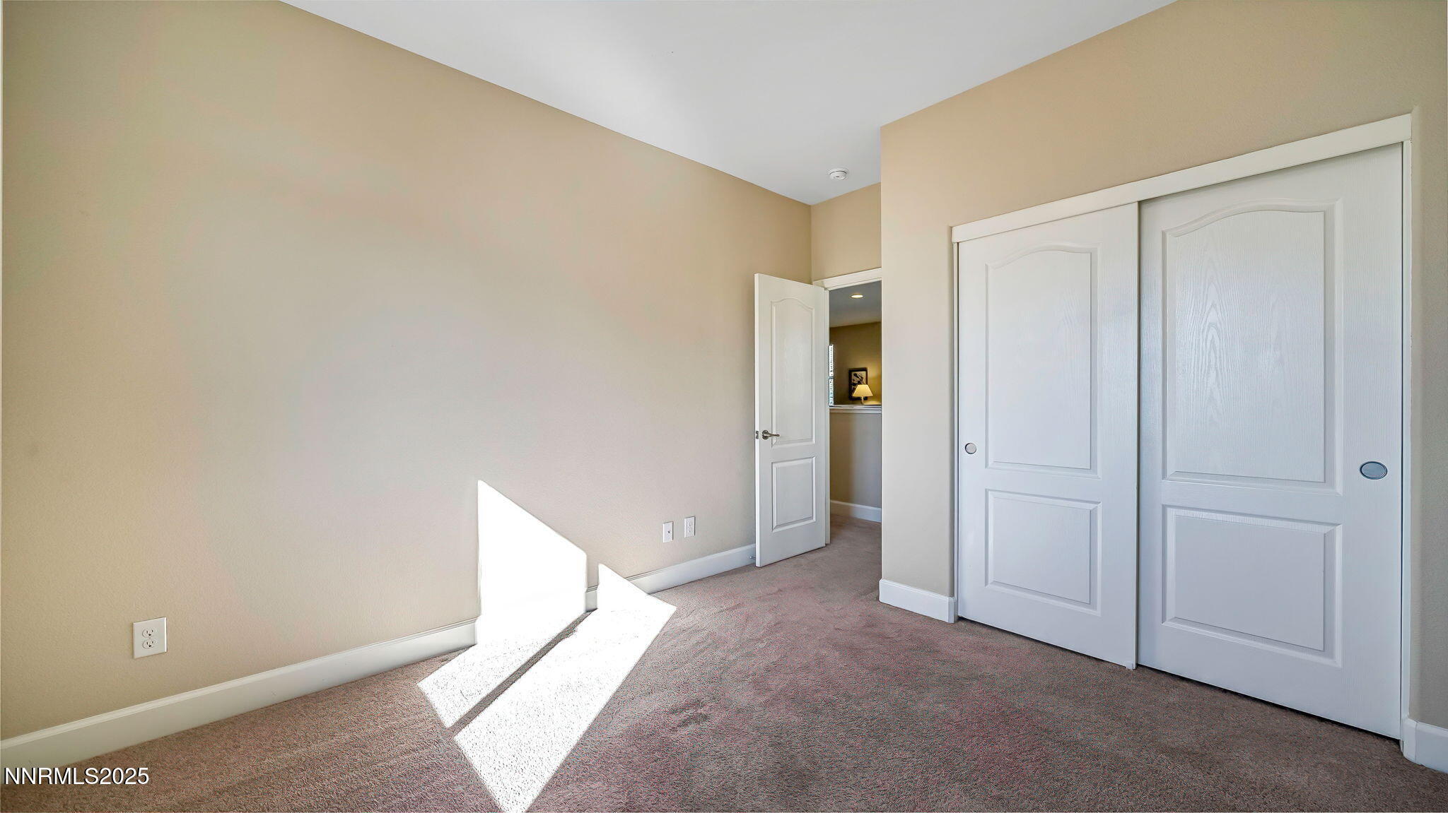 34-DSC08338_39_40_42-Edit