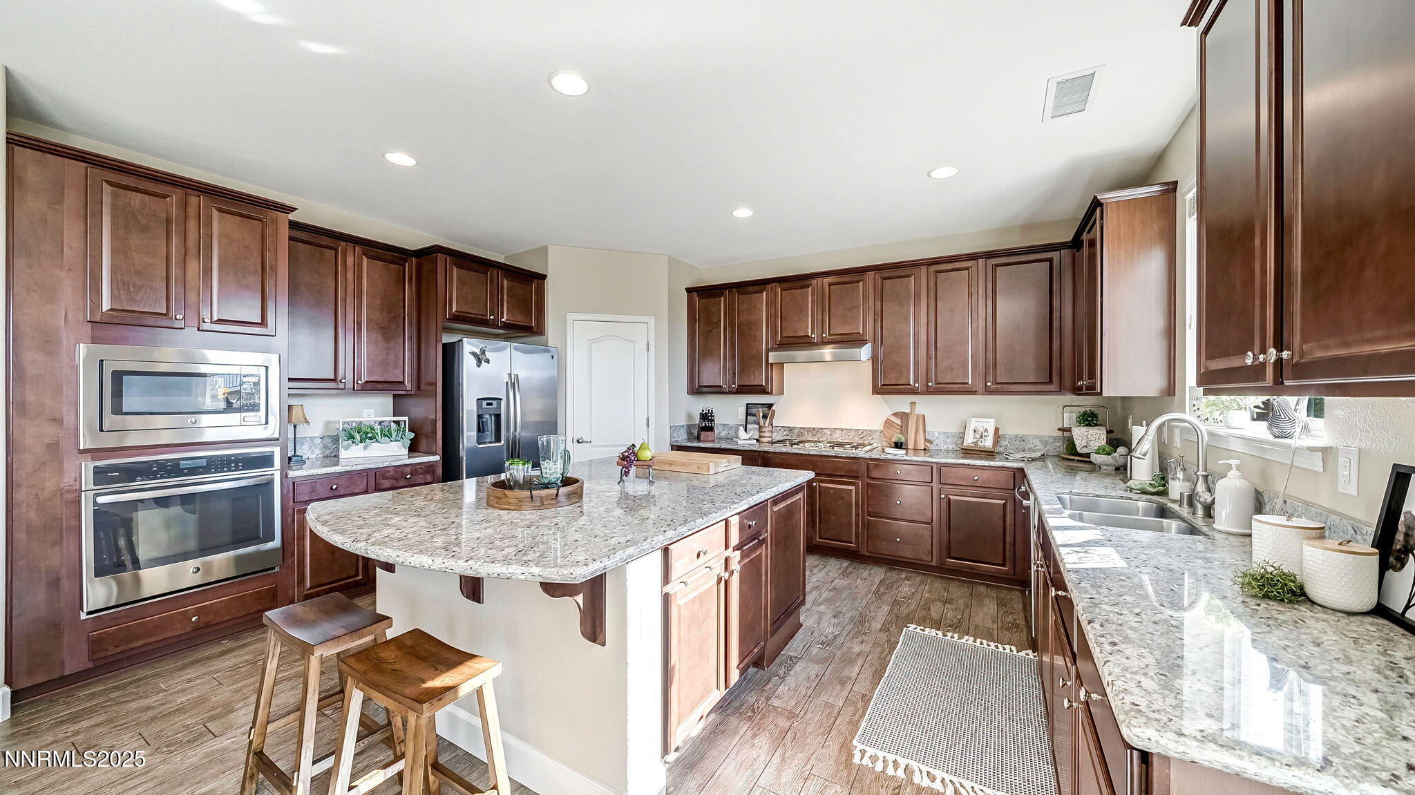 54-DSC08456_57_58_60-Edit