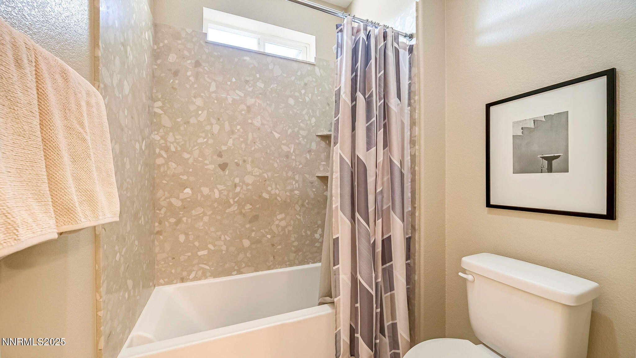 31-DSC08328_29_30_32-Edit