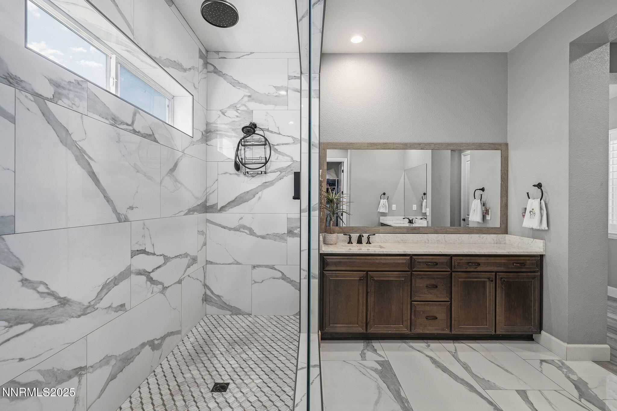 21-web-or-mls-_DSC4046