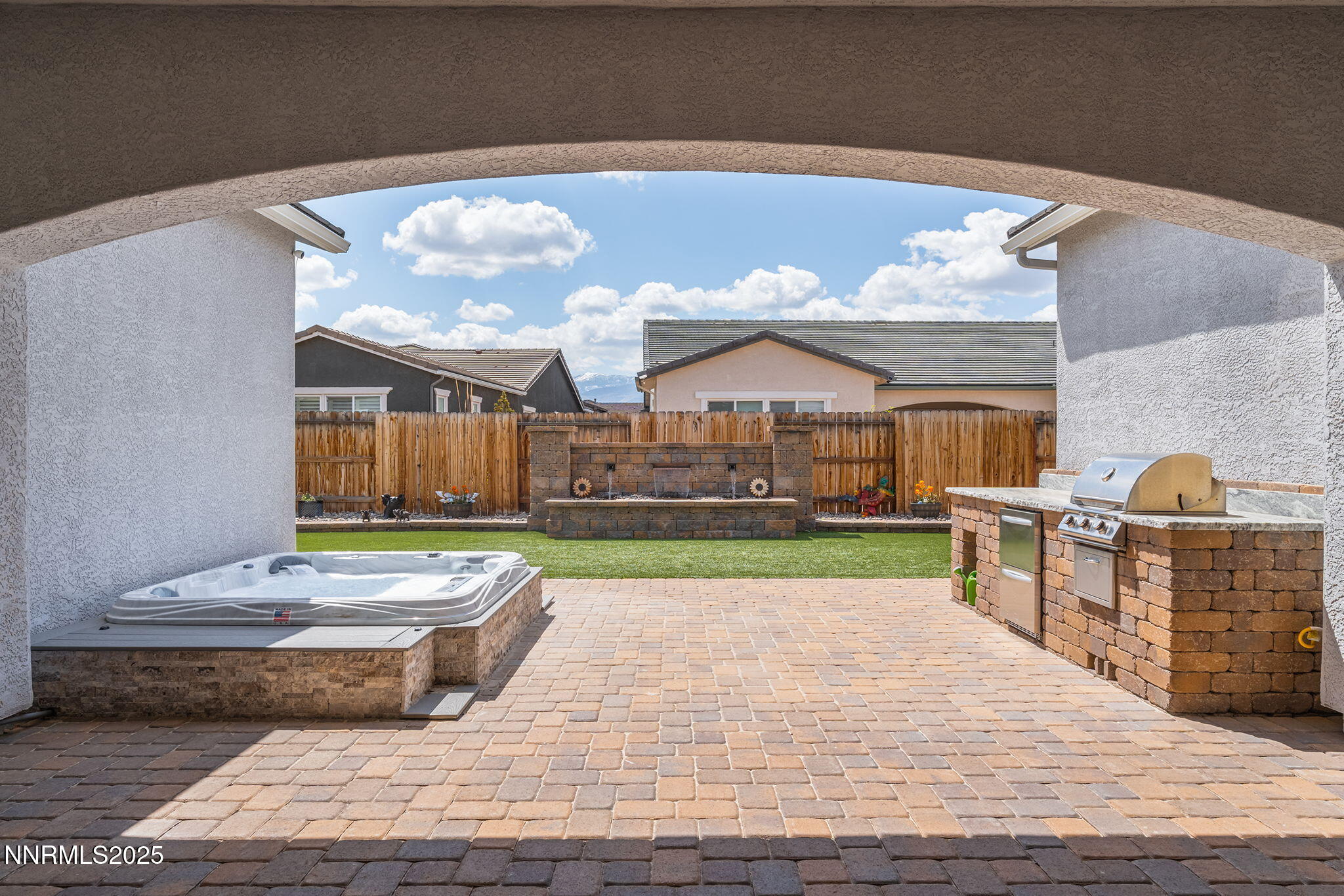 32-web-or-mls-_DSC4075