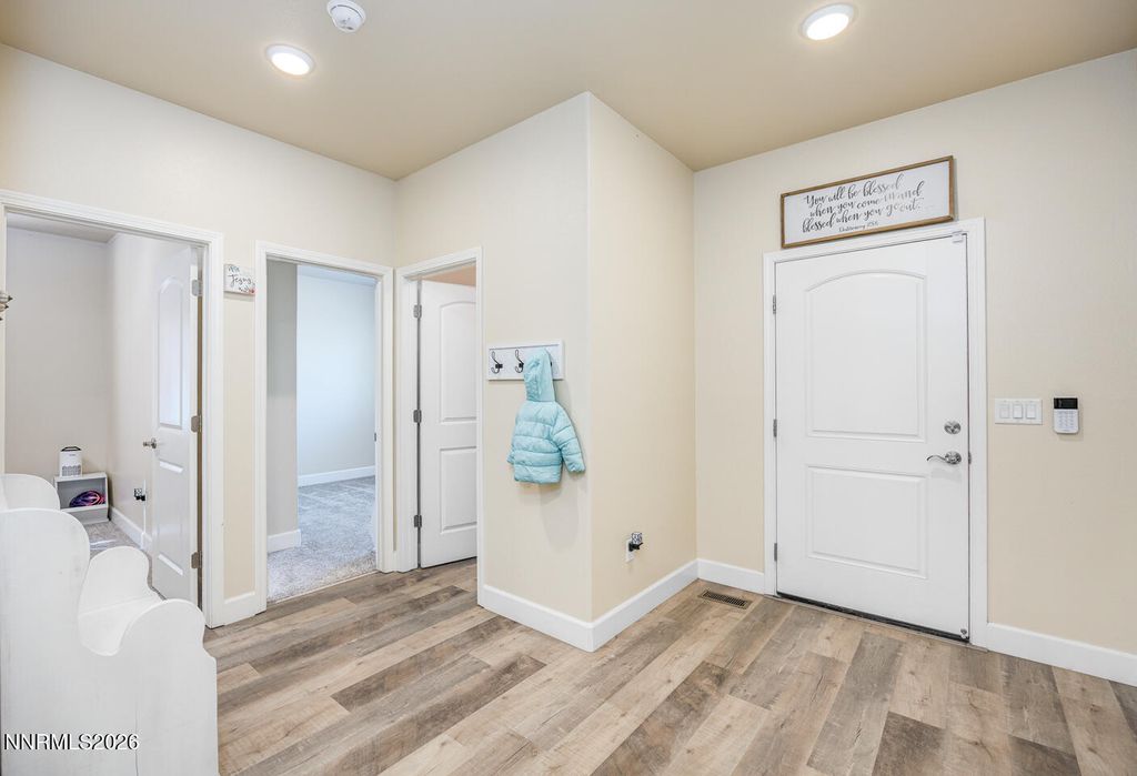 Photo of 800 Great Basin Lane, Fallon, NV 89406 (MLS # 260001543)