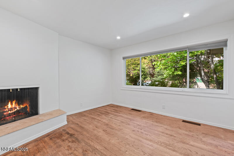 850 W 11th Street (6 of 32)