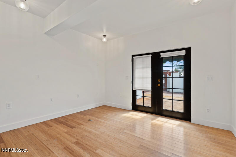 850 W 11th Street (14 of 32)