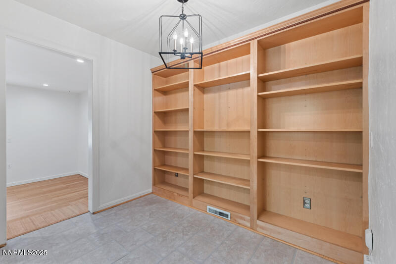 850 W 11th Street (9 of 32)