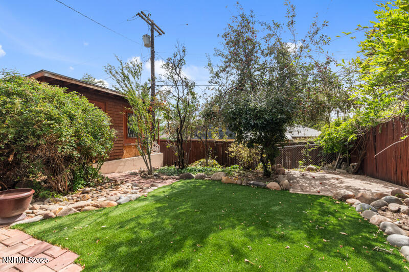 850 W 11th Street (29 of 32)