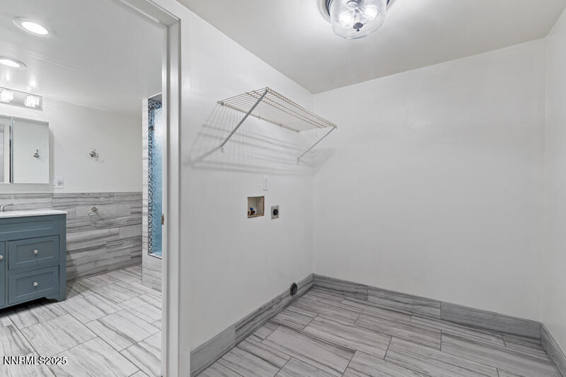 850 W 11th Street (19 of 32)