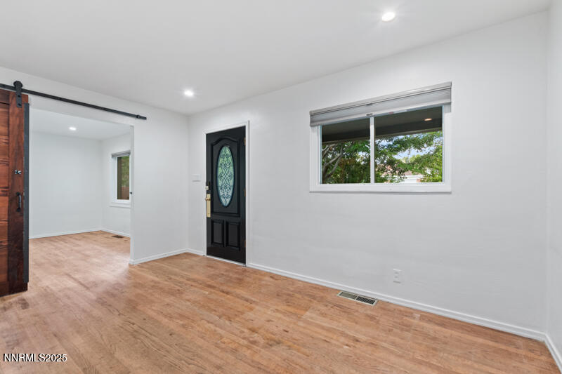 850 W 11th Street (3 of 32)