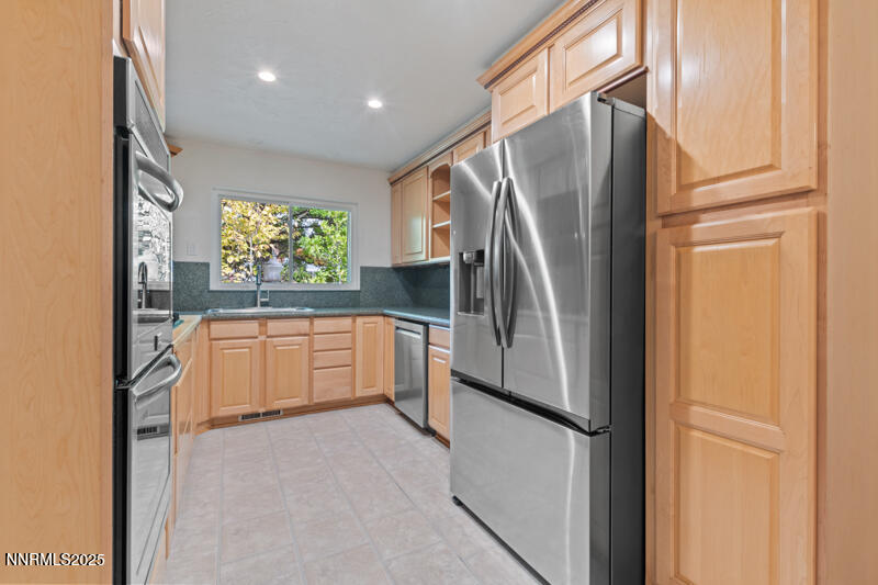 850 W 11th Street (8 of 32)