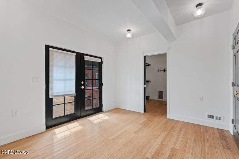 850 W 11th Street (16 of 32)