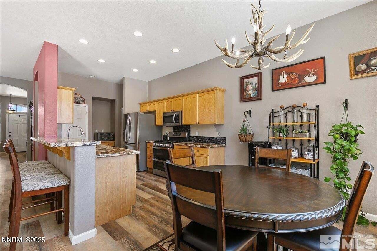 20250410004215251704000000-o