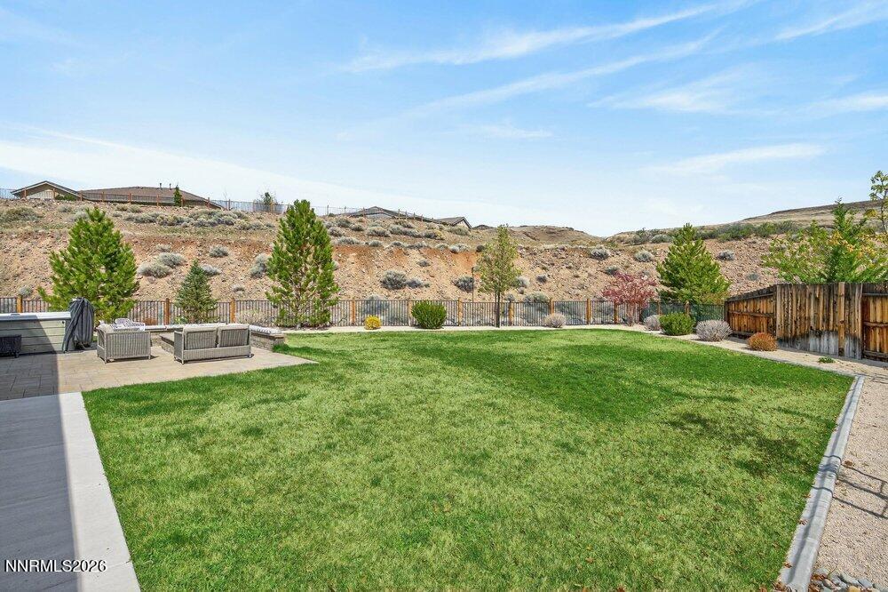 Sparks, Nevada, 89436, United States, 5 Bedrooms Bedrooms, ,3 BathroomsBathrooms,Residential,Active,2032079
