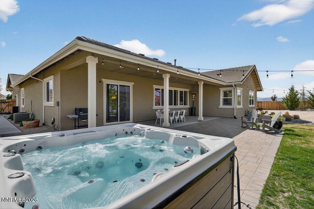 Sparks, Nevada, 89436, United States, 5 Bedrooms Bedrooms, ,3 BathroomsBathrooms,Residential,Active,2032079