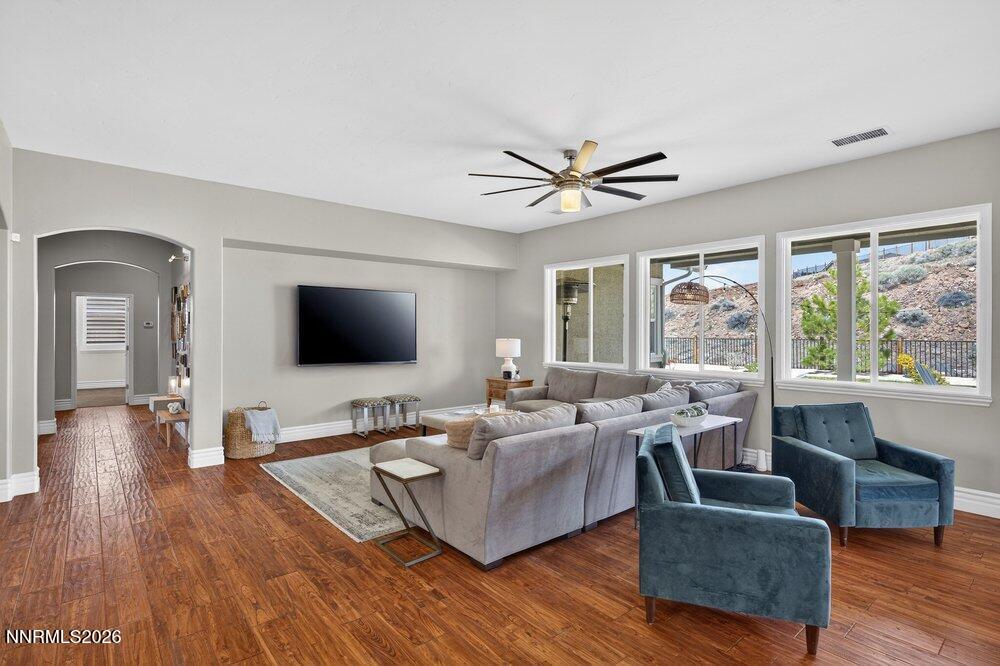 Sparks, Nevada, 89436, United States, 5 Bedrooms Bedrooms, ,3 BathroomsBathrooms,Residential,Active,2032079