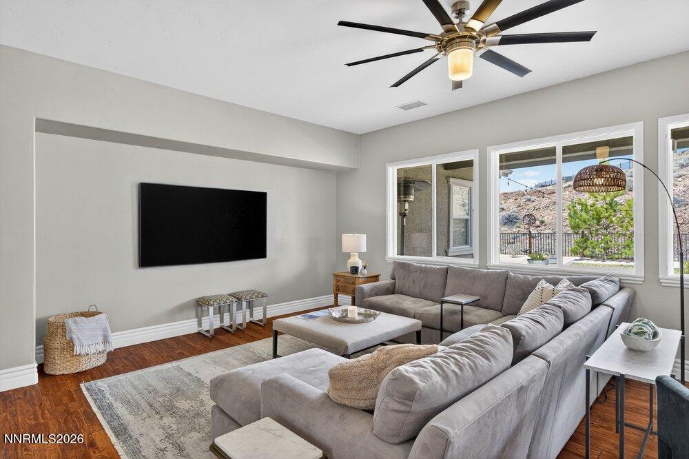 Sparks, Nevada, 89436, United States, 5 Bedrooms Bedrooms, ,3 BathroomsBathrooms,Residential,Active,2032079