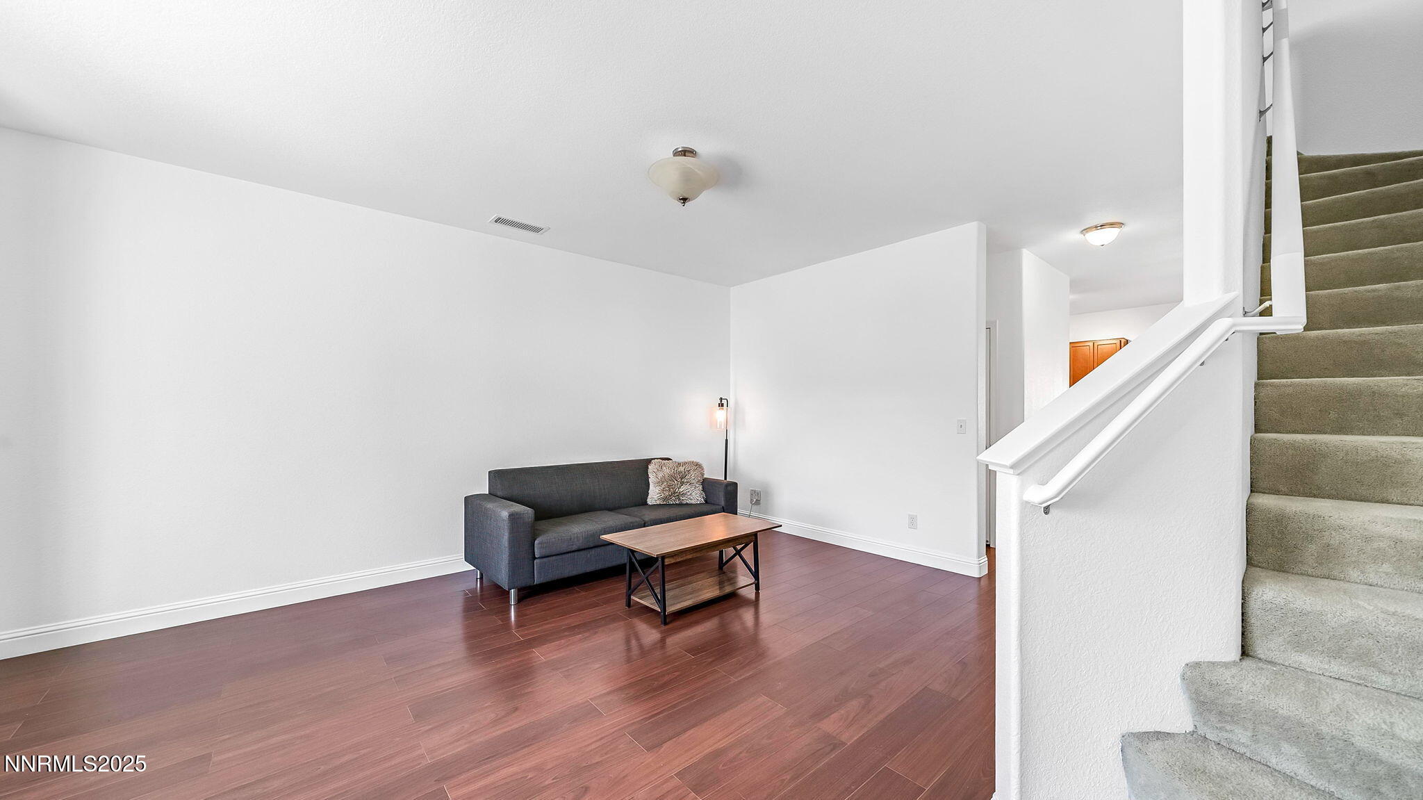 12-DSC06052_3_4_6-Edit