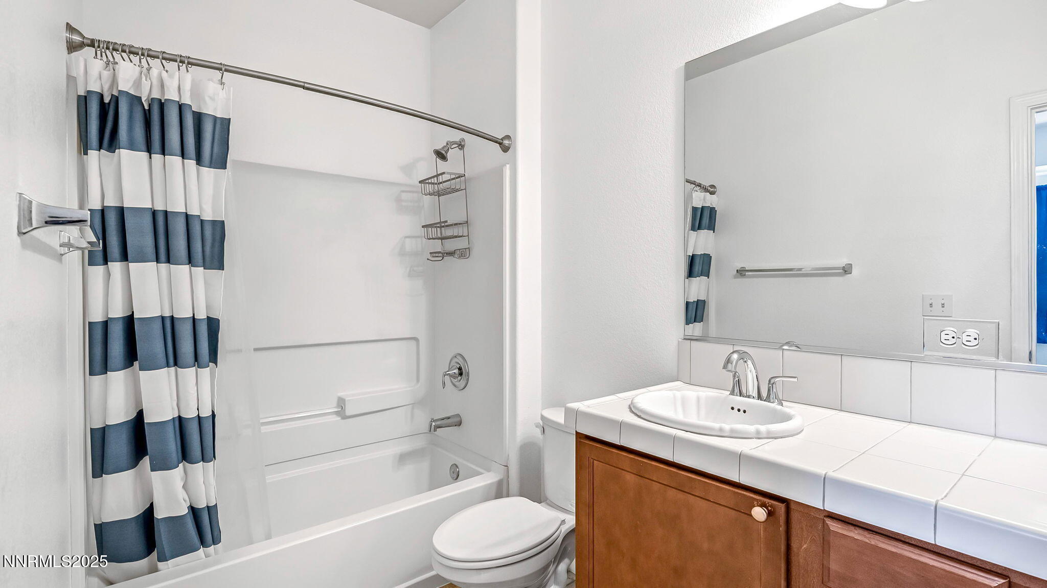 38-DSC06178_79_80_82-Edit