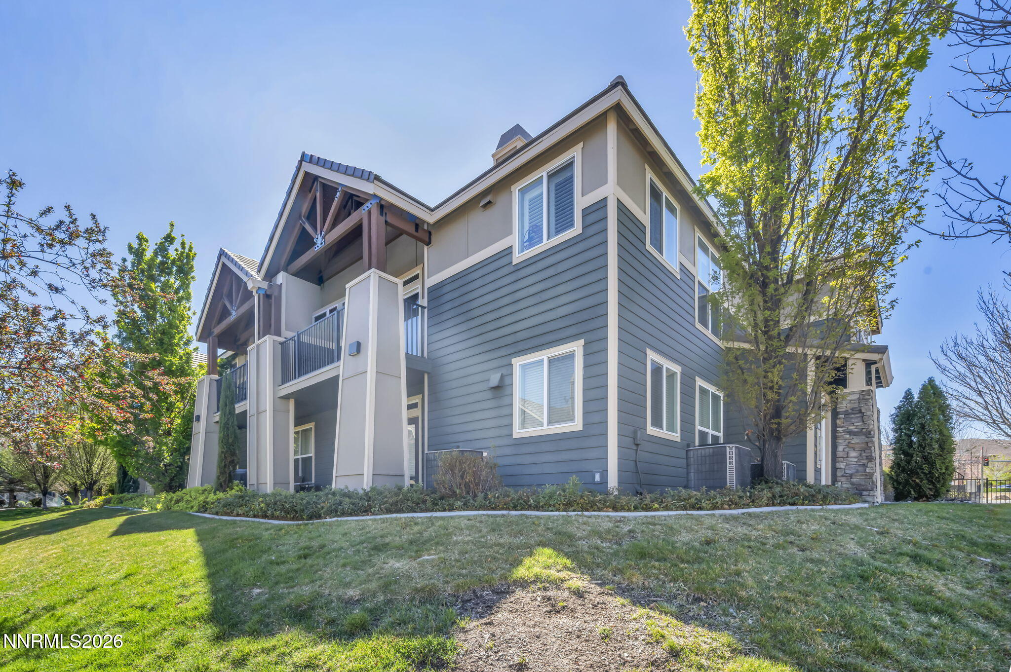 4912 Bougainvillea Circle