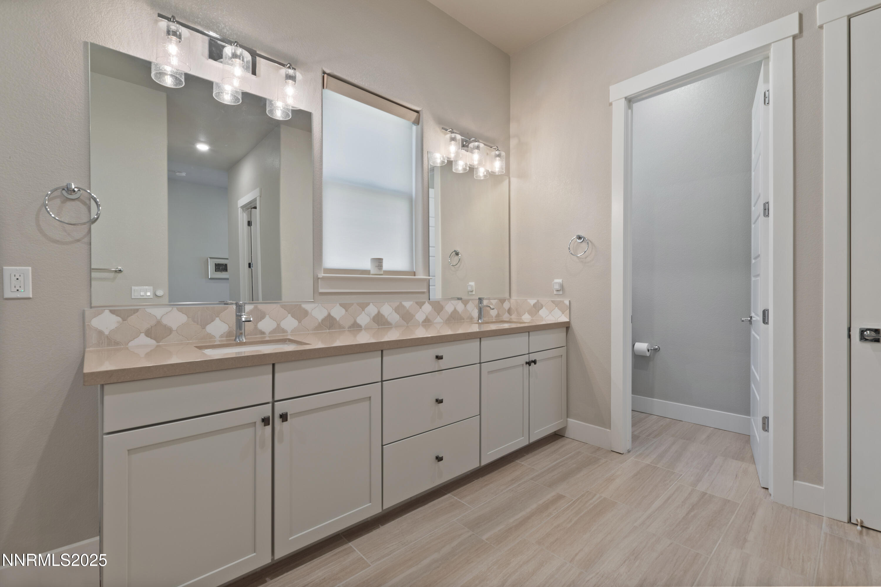 1601 River Hill Way (30 of 57)