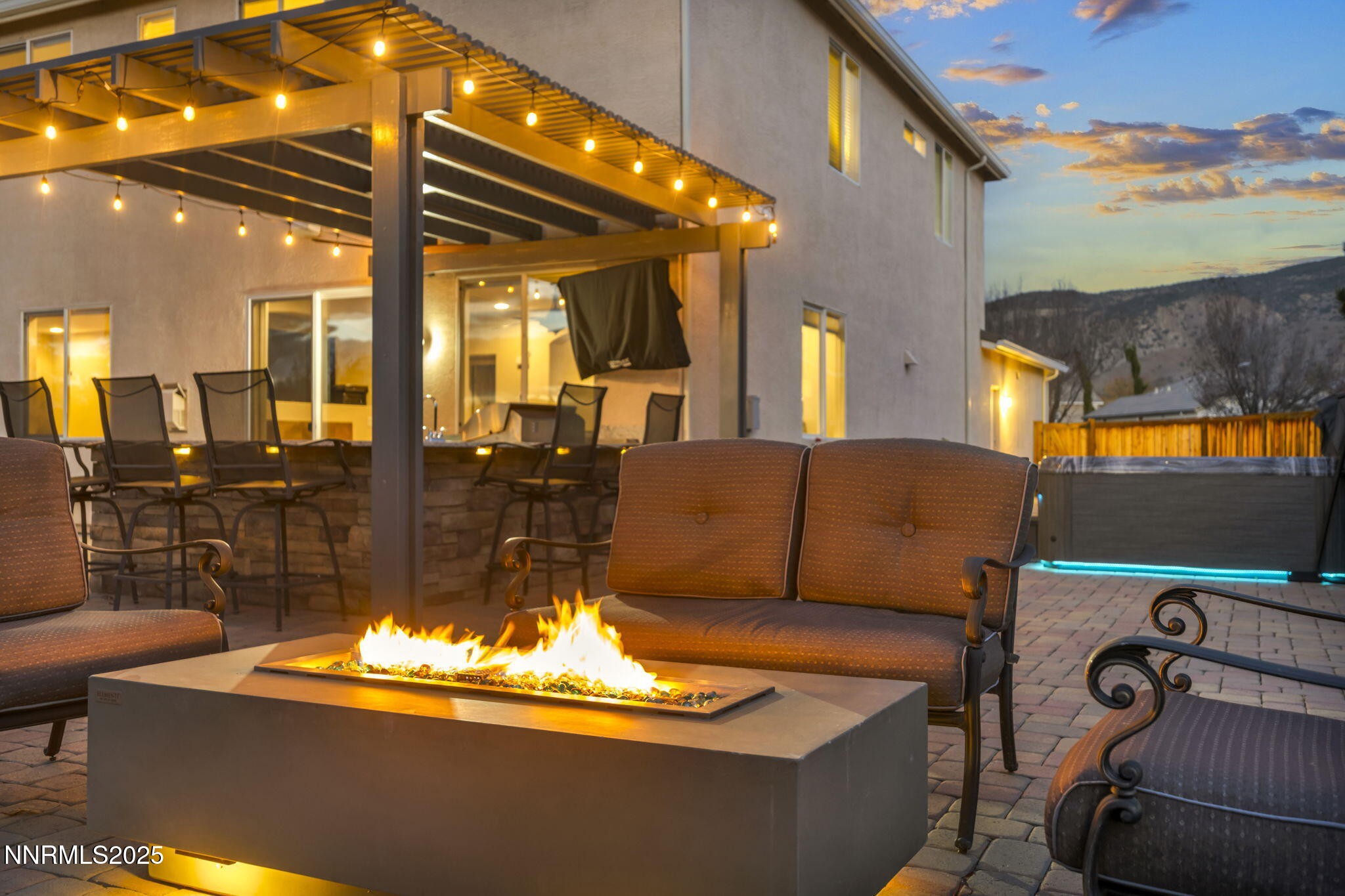 13-web-or-mls-11375-messina-way