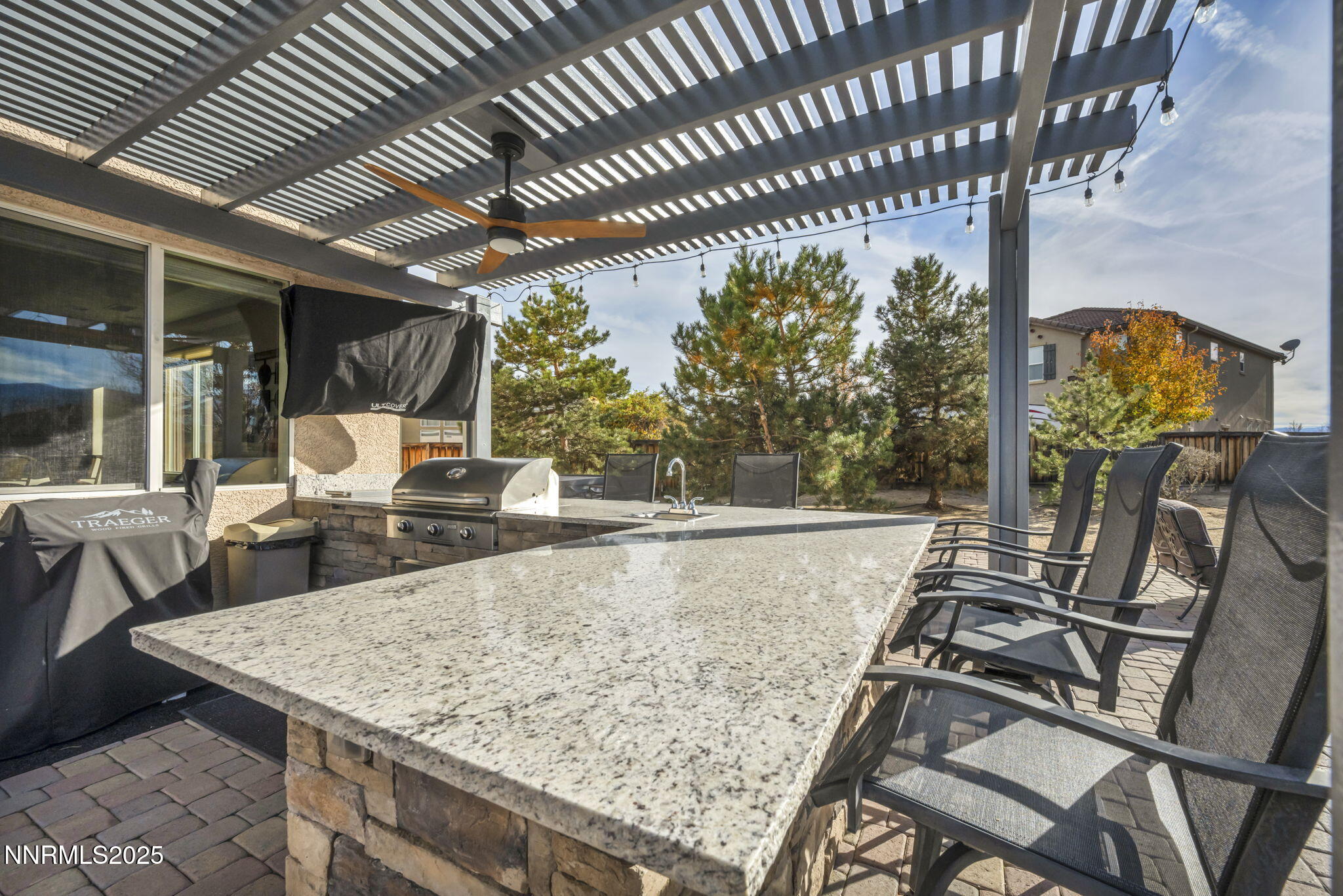 48-web-or-mls-11375-messina-way